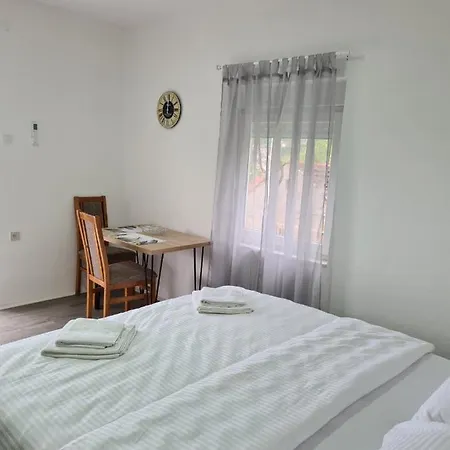 Vizura Apartment *