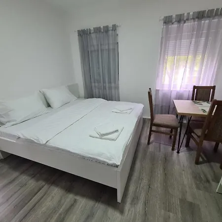 Vizura Apartment *